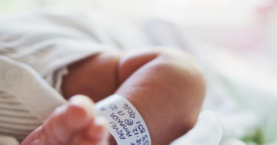 Il cognome del figlio: quello della madre o del padre?